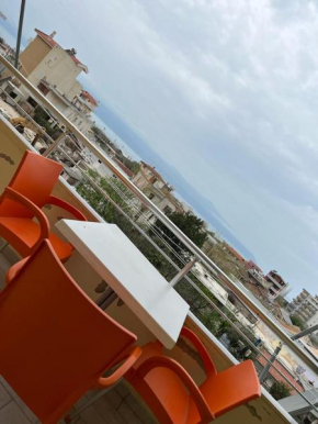 Apartamente me qera